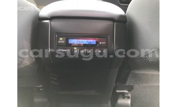 Sayi Imported Toyota Prado White Mota in Import - Dubai a Burkina Faso Sayi Imported Toyota Prado White Mota in Import - Dubai a Burkina Faso