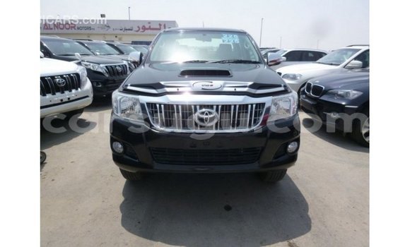 Sayi Imported Toyota Hilux Black Mota in Import - Dubai a Burkina Faso Sayi Imported Toyota Hilux Black Mota in Import - Dubai a Burkina Faso