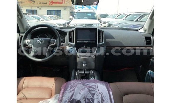 Sayi Imported Toyota Land Cruiser Black Mota in Import - Dubai a Burkina Faso Sayi Imported Toyota Land Cruiser Black Mota in Import - Dubai a Burkina Faso
