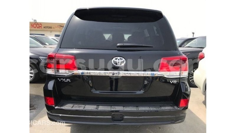 Big with watermark toyota land cruiser burkina faso import dubai 5961