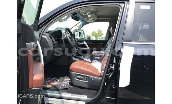 Sayi Imported Toyota Land Cruiser Black Mota in Import - Dubai a Burkina Faso Sayi Imported Toyota Land Cruiser Black Mota in Import - Dubai a Burkina Faso