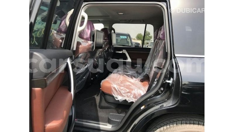 Big with watermark toyota land cruiser burkina faso import dubai 5961