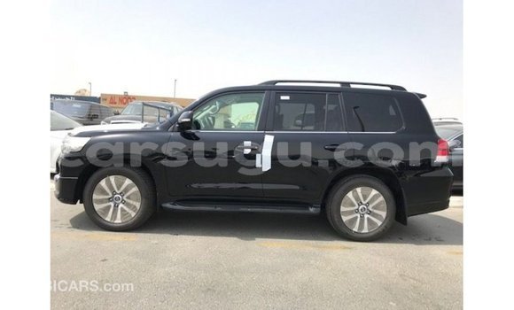 Sayi Imported Toyota Land Cruiser Black Mota in Import - Dubai a Burkina Faso Sayi Imported Toyota Land Cruiser Black Mota in Import - Dubai a Burkina Faso