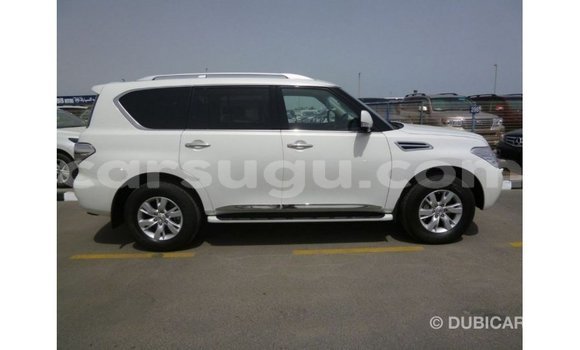 Sayi Imported Nissan Patrol White Mota in Import - Dubai a Burkina Faso Sayi Imported Nissan Patrol White Mota in Import - Dubai a Burkina Faso