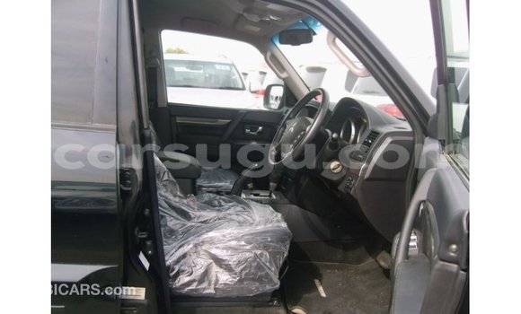 Sayi Imported Mitsubishi Pajero Black Mota in Import - Dubai a Burkina Faso Sayi Imported Mitsubishi Pajero Black Mota in Import - Dubai a Burkina Faso