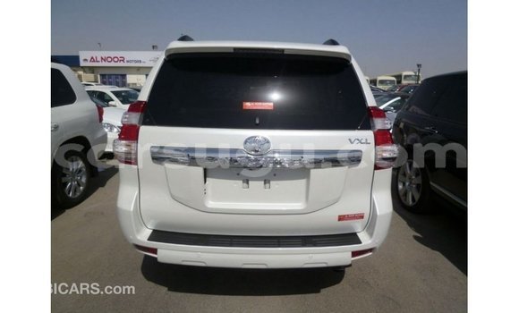 Sayi Imported Toyota Prado White Mota in Import - Dubai a Burkina Faso Sayi Imported Toyota Prado White Mota in Import - Dubai a Burkina Faso