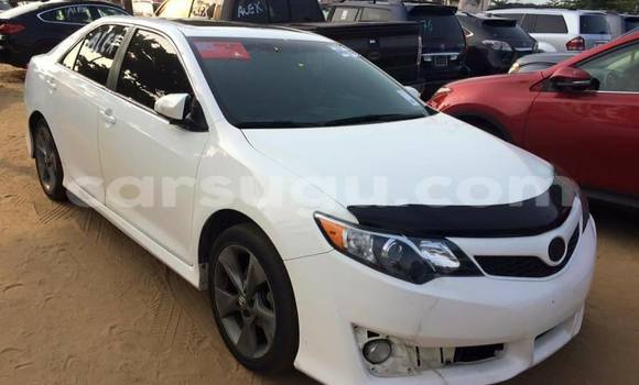 Acheter Occasion Voiture Toyota Camry Blanc à Ouagadougou au Burkina-Faso Acheter Occasion Voiture Toyota Camry Blanc à Ouagadougou au Burkina-Faso