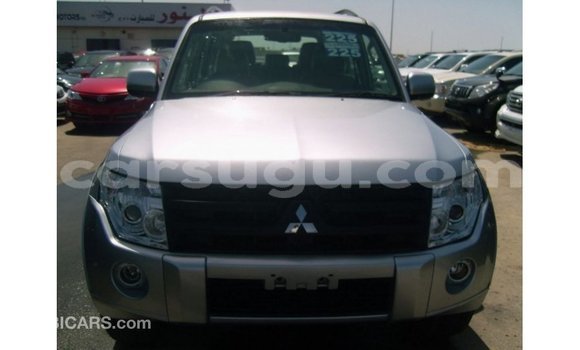 Sayi Imported Mitsubishi Pajero Sauran Mota in Import - Dubai a Burkina Faso Sayi Imported Mitsubishi Pajero Sauran Mota in Import - Dubai a Burkina Faso