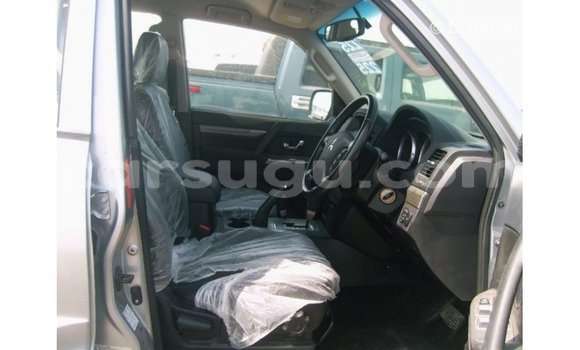 Sayi Imported Mitsubishi Pajero Sauran Mota in Import - Dubai a Burkina Faso Sayi Imported Mitsubishi Pajero Sauran Mota in Import - Dubai a Burkina Faso