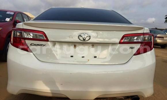 Acheter Occasion Voiture Toyota Camry Blanc à Ouagadougou, Burkina-Faso Acheter Occasion Voiture Toyota Camry Blanc à Ouagadougou, Burkina-Faso