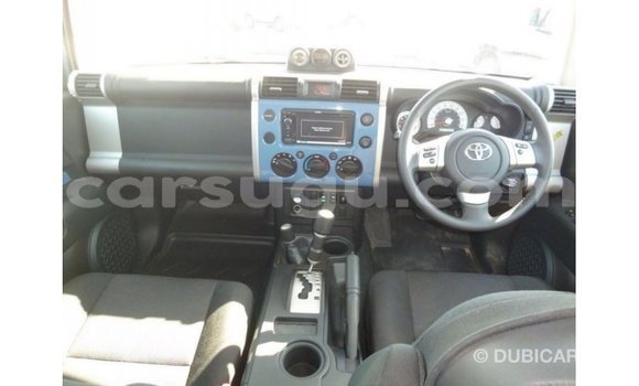 Sayi Imported Toyota FJ Cruiser Blue Mota in Import - Dubai a Burkina Faso Sayi Imported Toyota FJ Cruiser Blue Mota in Import - Dubai a Burkina Faso