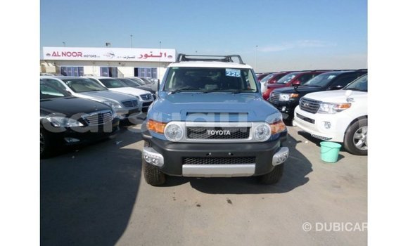 Sayi Imported Toyota FJ Cruiser Blue Mota in Import - Dubai a Burkina Faso Sayi Imported Toyota FJ Cruiser Blue Mota in Import - Dubai a Burkina Faso