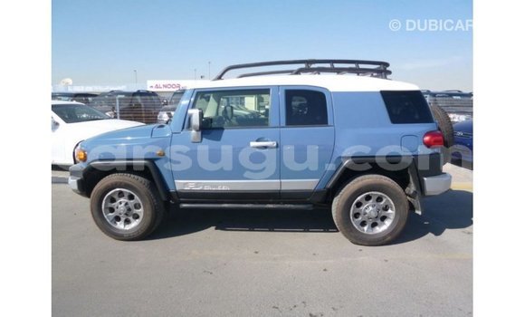 Sayi Imported Toyota FJ Cruiser Blue Mota in Import - Dubai a Burkina Faso Sayi Imported Toyota FJ Cruiser Blue Mota in Import - Dubai a Burkina Faso