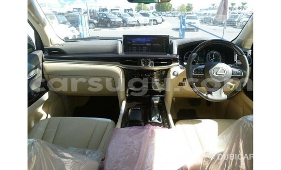 Sayi Imported Lexus LX White Mota in Import - Dubai a Burkina Faso Sayi Imported Lexus LX White Mota in Import - Dubai a Burkina Faso