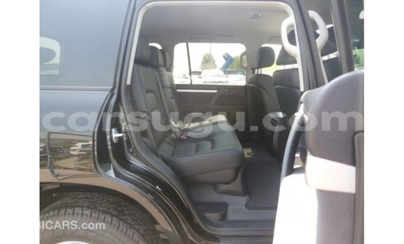 Sayi Imported Toyota Land Cruiser Black Mota in Import - Dubai a Burkina Faso Sayi Imported Toyota Land Cruiser Black Mota in Import - Dubai a Burkina Faso