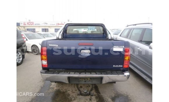 Sayi Imported Toyota Hilux Blue Mota in Import - Dubai a Burkina Faso Sayi Imported Toyota Hilux Blue Mota in Import - Dubai a Burkina Faso