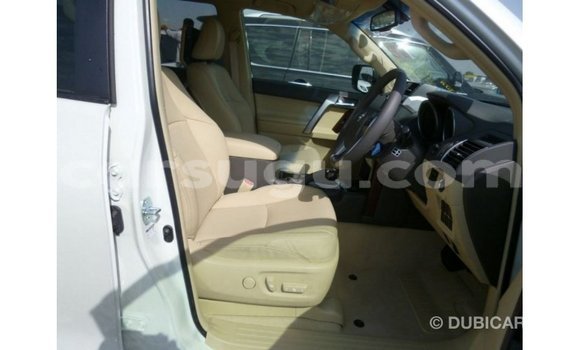 Sayi Imported Toyota Prado White Mota in Import - Dubai a Burkina Faso Sayi Imported Toyota Prado White Mota in Import - Dubai a Burkina Faso