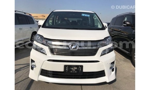 Acheter Import Voiture Toyota Vellfire Blanc à Import - Dubai, Burkina-Faso Acheter Import Voiture Toyota Vellfire Blanc à Import - Dubai, Burkina-Faso