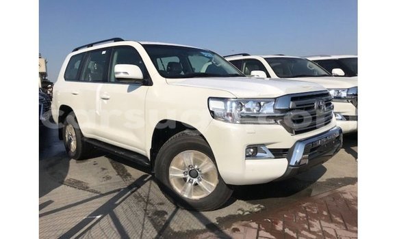 Sayi Imported Toyota Land Cruiser White Mota in Import - Dubai a Burkina Faso Sayi Imported Toyota Land Cruiser White Mota in Import - Dubai a Burkina Faso