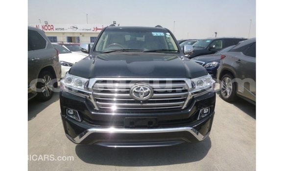 Acheter Import Voiture Toyota Land Cruiser Noir à Import - Dubai, Burkina-Faso Acheter Import Voiture Toyota Land Cruiser Noir à Import - Dubai, Burkina-Faso