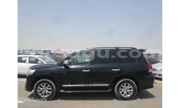 Acheter Import Voiture Toyota Land Cruiser Noir à Import - Dubai, Burkina-Faso Acheter Import Voiture Toyota Land Cruiser Noir à Import - Dubai, Burkina-Faso