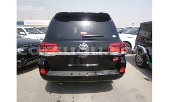 Acheter Import Voiture Toyota Land Cruiser Noir à Import - Dubai, Burkina-Faso Acheter Import Voiture Toyota Land Cruiser Noir à Import - Dubai, Burkina-Faso