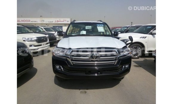 Acheter Import Voiture Toyota Land Cruiser Noir à Import - Dubai, Burkina-Faso Acheter Import Voiture Toyota Land Cruiser Noir à Import - Dubai, Burkina-Faso