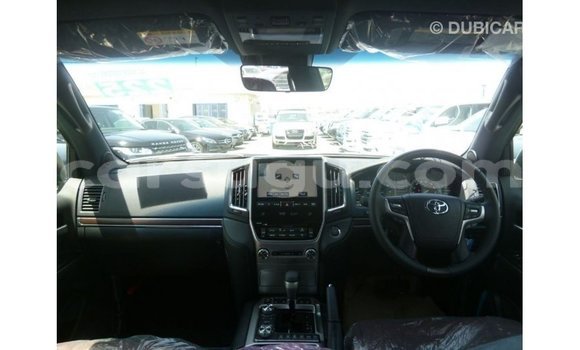 Sayi Imported Toyota Land Cruiser Black Mota in Import - Dubai a Burkina Faso Sayi Imported Toyota Land Cruiser Black Mota in Import - Dubai a Burkina Faso