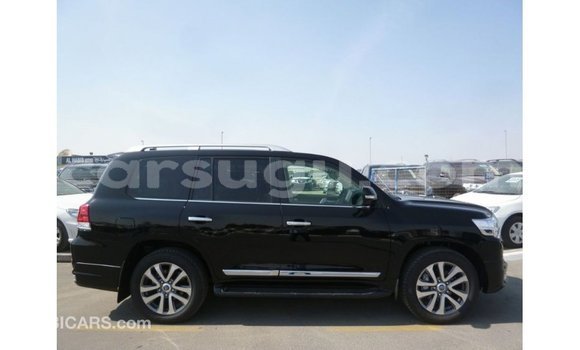 Sayi Imported Toyota Land Cruiser Black Mota in Import - Dubai a Burkina Faso Sayi Imported Toyota Land Cruiser Black Mota in Import - Dubai a Burkina Faso