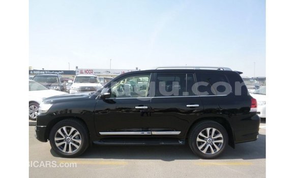 Sayi Imported Toyota Land Cruiser Black Mota in Import - Dubai a Burkina Faso Sayi Imported Toyota Land Cruiser Black Mota in Import - Dubai a Burkina Faso
