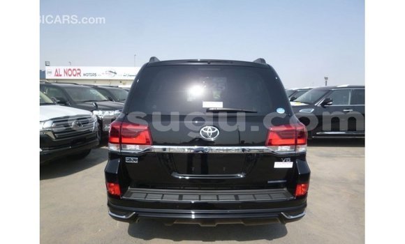 Sayi Imported Toyota Land Cruiser Black Mota in Import - Dubai a Burkina Faso Sayi Imported Toyota Land Cruiser Black Mota in Import - Dubai a Burkina Faso
