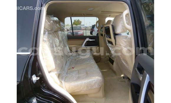 Sayi Imported Toyota Land Cruiser Black Mota in Import - Dubai a Burkina Faso Sayi Imported Toyota Land Cruiser Black Mota in Import - Dubai a Burkina Faso