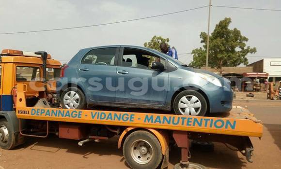 Acheter Neuf Voiture Toyota Yaris Gris à Ouagadougou, Burkina-Faso Acheter Neuf Voiture Toyota Yaris Gris à Ouagadougou, Burkina-Faso