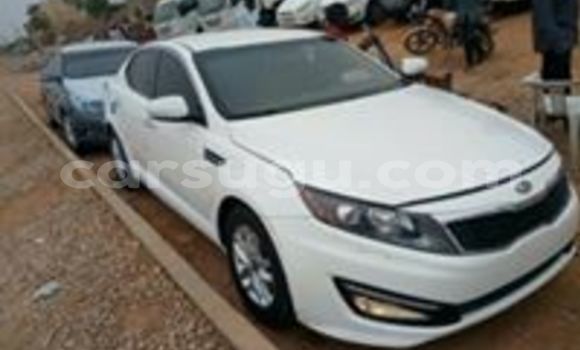 Sayi Sabo Kia Optima White Mota in Ouagadougou a Burkina Faso Sayi Sabo Kia Optima White Mota in Ouagadougou a Burkina Faso