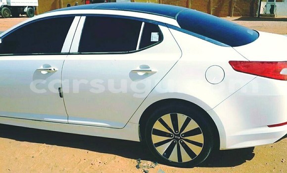 Acheter Occasion Voiture Kia Carens Blanc à Ouagadougou, Burkina-Faso Acheter Occasion Voiture Kia Carens Blanc à Ouagadougou, Burkina-Faso