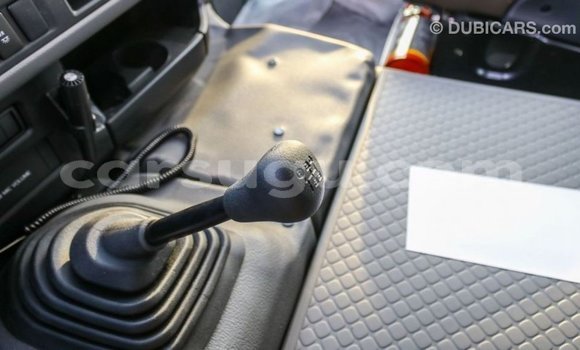 Sayi Imported Toyota Coaster White Mota in Import - Dubai a Burkina Faso Sayi Imported Toyota Coaster White Mota in Import - Dubai a Burkina Faso