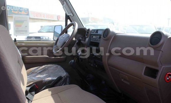 Buy Import Toyota Land Cruiser Beige Car in Import - Dubai in Burkina Faso Buy Import Toyota Land Cruiser Beige Car in Import - Dubai in Burkina Faso