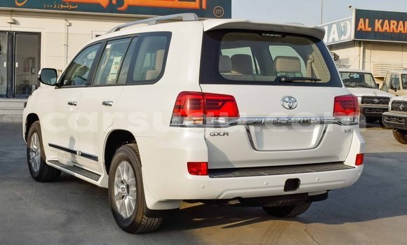 Buy Import Toyota Land Cruiser White Car in Import - Dubai in Burkina Faso Buy Import Toyota Land Cruiser White Car in Import - Dubai in Burkina Faso