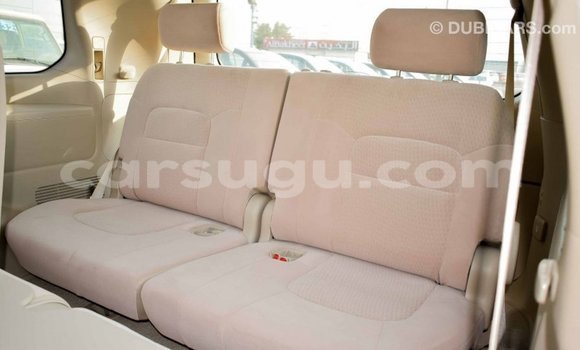 Sayi Imported Toyota Land Cruiser White Mota in Import - Dubai a Burkina Faso Sayi Imported Toyota Land Cruiser White Mota in Import - Dubai a Burkina Faso
