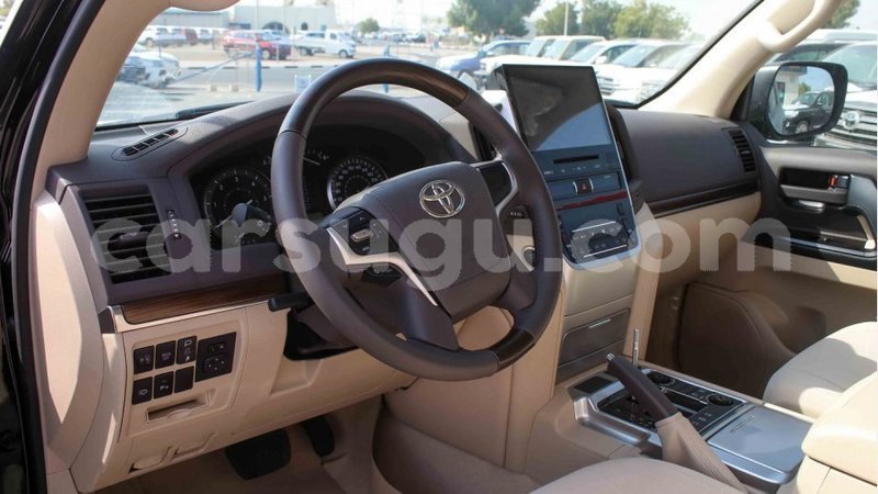 Big with watermark toyota land cruiser burkina faso import dubai 6058