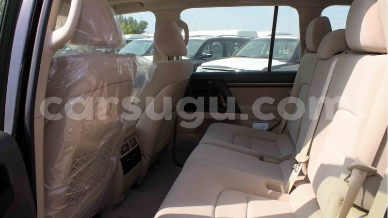 Big with watermark toyota land cruiser burkina faso import dubai 6058