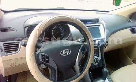 Sayi Sabo Hyundai Elantra White Mota in Ouagadougou a Burkina Faso Sayi Sabo Hyundai Elantra White Mota in Ouagadougou a Burkina Faso