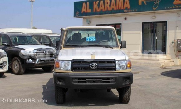 Buy Import Toyota Land Cruiser Beige Car in Import - Dubai in Burkina Faso Buy Import Toyota Land Cruiser Beige Car in Import - Dubai in Burkina Faso
