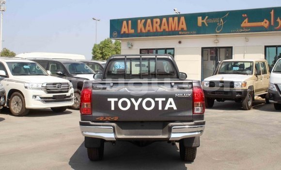 Acheter Import Voiture Toyota Hilux Autre à Import - Dubai, Burkina-Faso Acheter Import Voiture Toyota Hilux Autre à Import - Dubai, Burkina-Faso