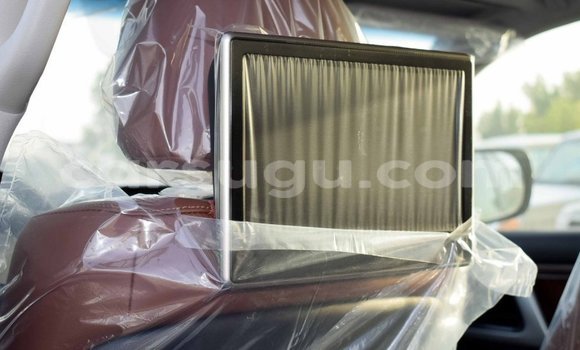 Acheter Import Voiture Toyota Land Cruiser Noir à Import - Dubai, Burkina-Faso Acheter Import Voiture Toyota Land Cruiser Noir à Import - Dubai, Burkina-Faso