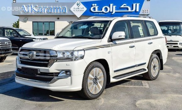 Sayi Imported Toyota Land Cruiser White Mota in Import - Dubai a Burkina Faso Sayi Imported Toyota Land Cruiser White Mota in Import - Dubai a Burkina Faso