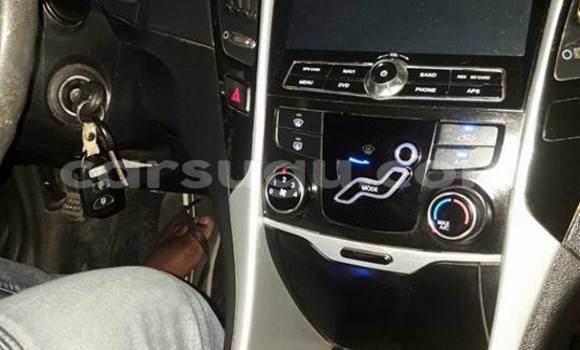 Acheter Neuf Voiture Hyundai Sonata Gris à Fada N'gourma au Burkina-Faso Acheter Neuf Voiture Hyundai Sonata Gris à Fada N'gourma au Burkina-Faso