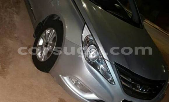 Sayi Sabo Hyundai Sonata Azurfa Mota in Fada N'gourma a Burkina Faso Sayi Sabo Hyundai Sonata Azurfa Mota in Fada N'gourma a Burkina Faso