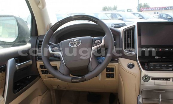 Buy Import Toyota Land Cruiser White Car in Import - Dubai in Burkina Faso Buy Import Toyota Land Cruiser White Car in Import - Dubai in Burkina Faso