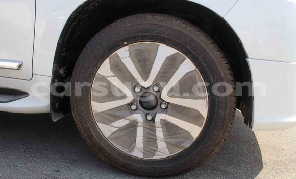 Buy Import Toyota Land Cruiser White Car in Import - Dubai in Burkina Faso Buy Import Toyota Land Cruiser White Car in Import - Dubai in Burkina Faso